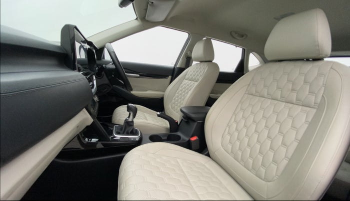 2020 KIA SELTOS HTX 1.5 PETROL, Petrol, Manual, 20,617 km, Right Side Front Door Cabin