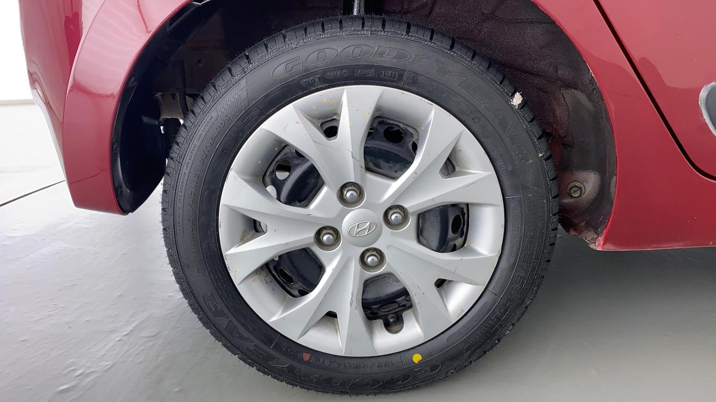 2014 Hyundai Grand i10 SPORTZ 1.2 KAPPA VTVT, Petrol, Manual, 47,090 km, Right Rear Wheel
