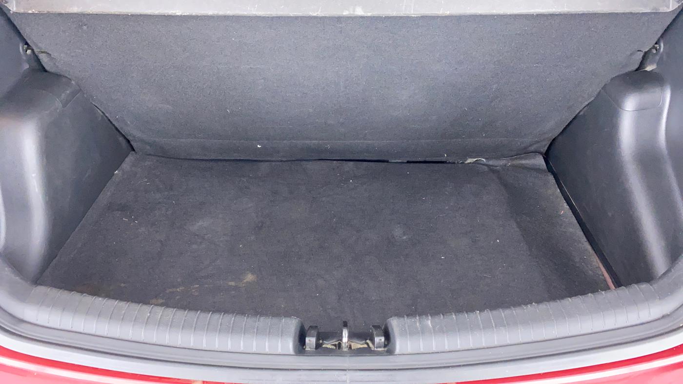 2014 Hyundai Grand i10 SPORTZ 1.2 KAPPA VTVT, Petrol, Manual, 47,090 km, Boot Inside