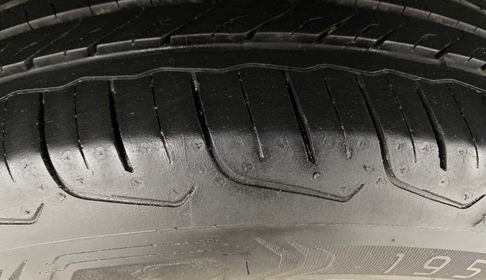 2024 Maruti FRONX DELTA PLUS 1.2L AGS, Petrol, Automatic, 19,672 km, Left Rear Tyre Tread