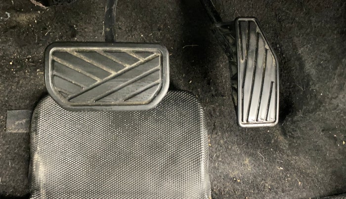 2024 Maruti FRONX DELTA PLUS 1.2L AGS, Petrol, Automatic, 19,672 km, Pedals