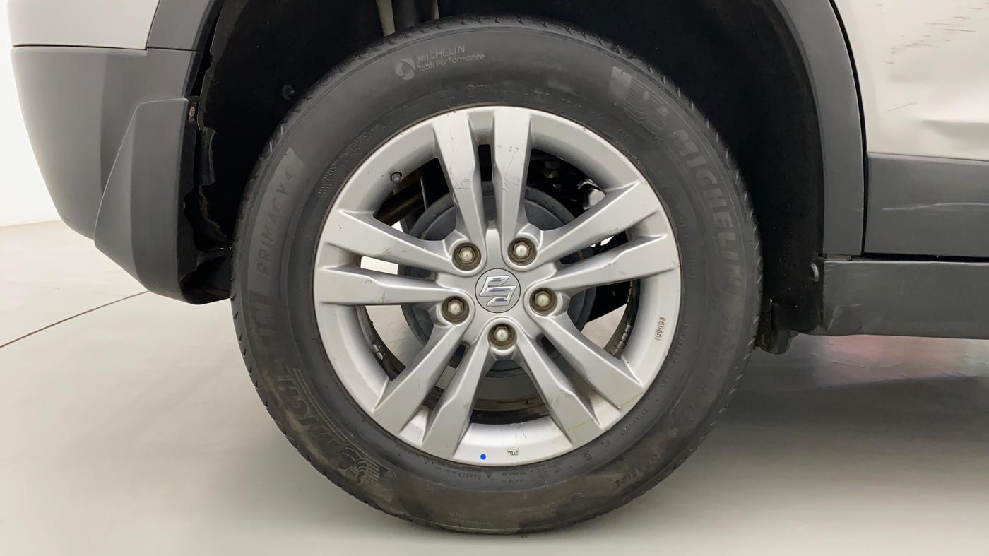 2018 Maruti Vitara Brezza ZDI PLUS, Diesel, Manual, 93,643 km, Right Rear Wheel