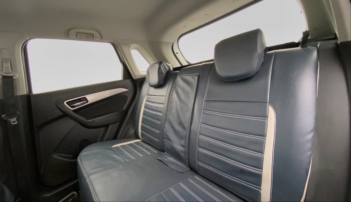 2018 Maruti Vitara Brezza ZDI PLUS, Diesel, Manual, 93,643 km, Right Side Rear Door Cabin