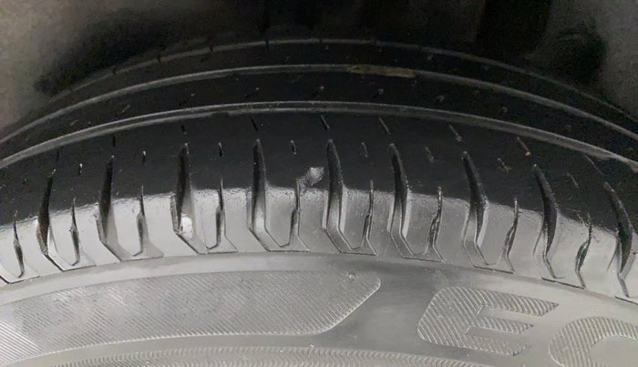 2017 Maruti Dzire VXI AMT, Petrol, Automatic, 42,759 km, Left Rear Tyre Tread