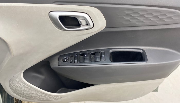 2024 Hyundai GRAND I10 NIOS ASTA AMT 1.2 KAPPA VTVT, Petrol, Automatic, 12,633 km, Driver Side Door Panels Control