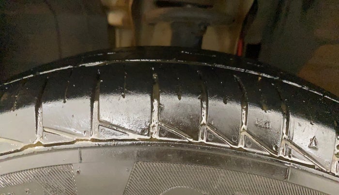 2024 Renault TRIBER RXT, Petrol, Manual, 8,408 km, Left Front Tyre Tread