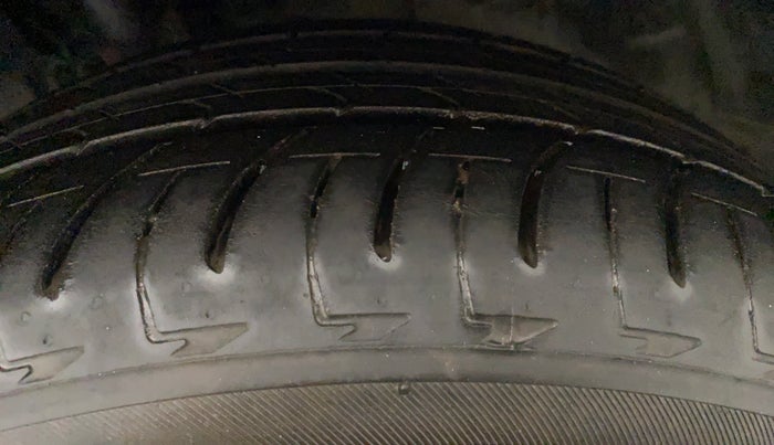 2018 Ford Ecosport TITANIUM + 1.5L PETROL AT, Petrol, Automatic, 40,624 km, Left Front Tyre Tread