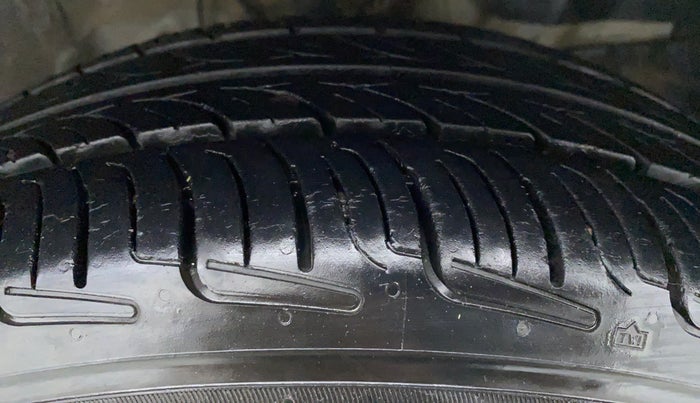 2020 Honda Jazz ZX CVT, Petrol, Automatic, 25,217 km, Right Front Tyre Tread