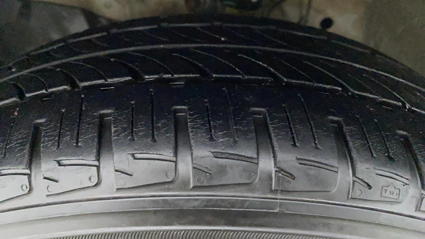 2020 Honda Jazz ZX CVT, Petrol, Automatic, 25,217 km, Left Rear Tyre Tread