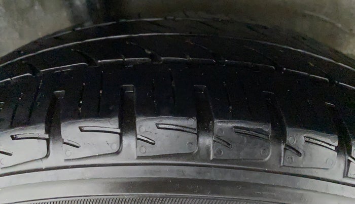2020 Honda Jazz ZX CVT, Petrol, Automatic, 25,217 km, Left Front Tyre Tread