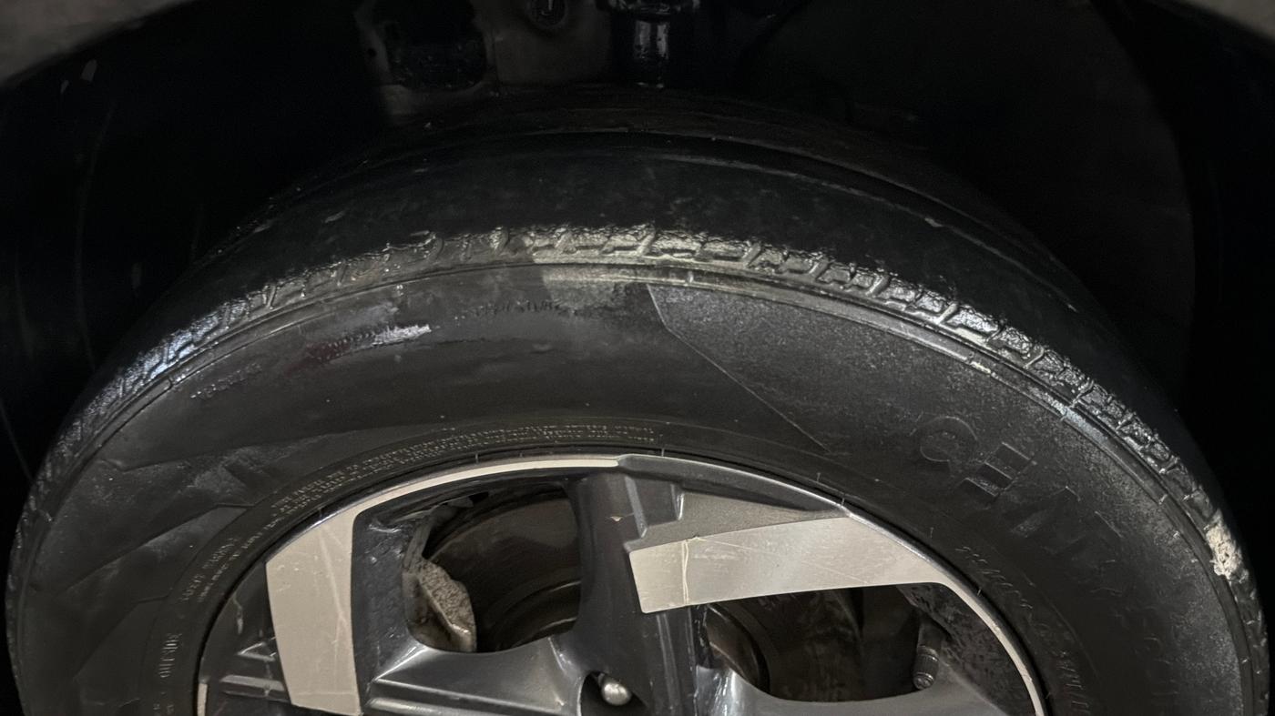 2020 Hyundai VENUE SX 1.0 TURBO, Petrol, Manual, 63,827 km, Left Front Tyre Tread