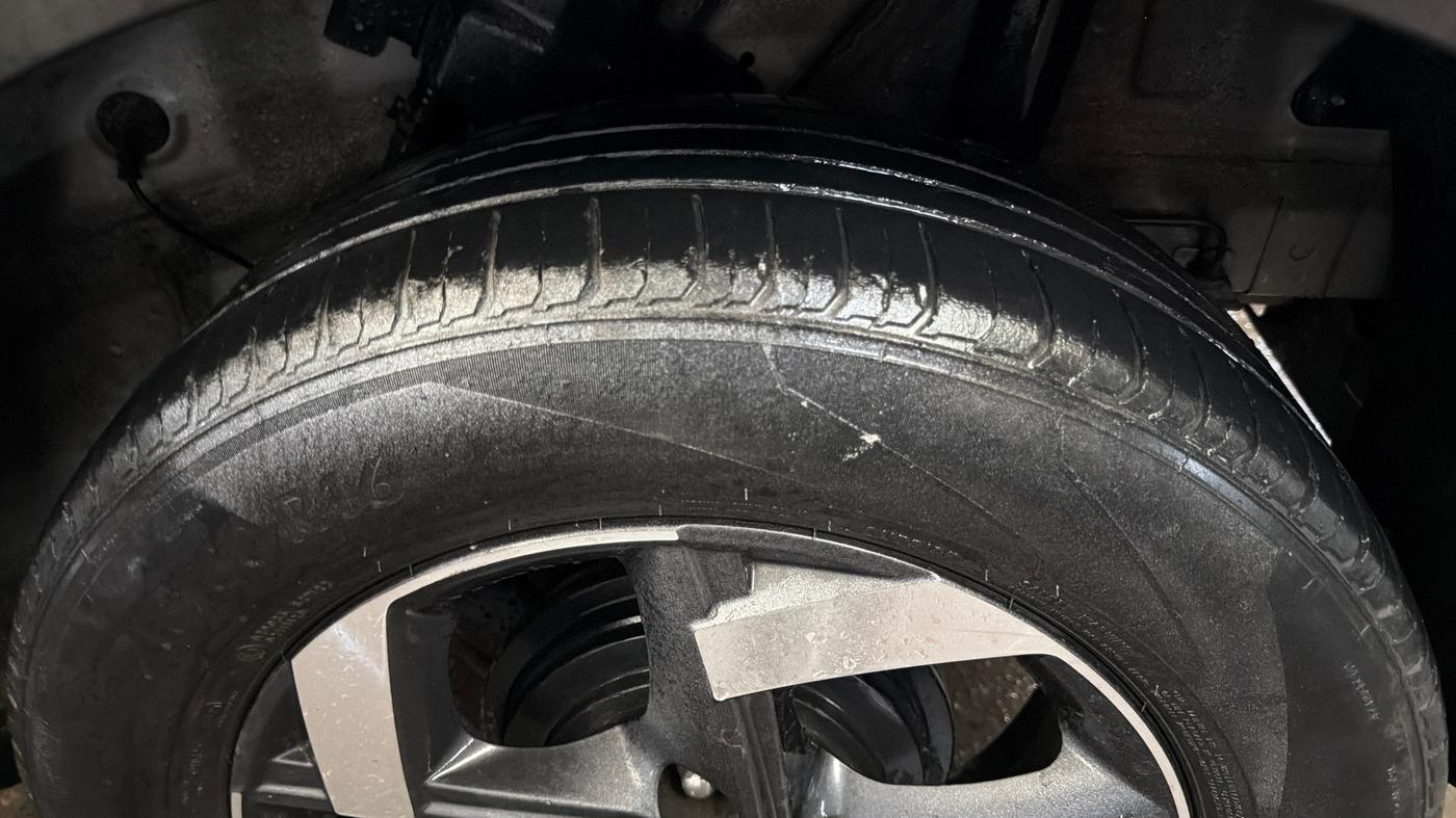 2020 Hyundai VENUE SX 1.0 TURBO, Petrol, Manual, 63,827 km, Left Rear Tyre Tread