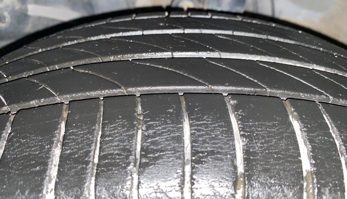 2017 Honda WR-V 1.2L I-VTEC VX MT, Petrol, Manual, 44,386 km, Left Front Tyre Tread