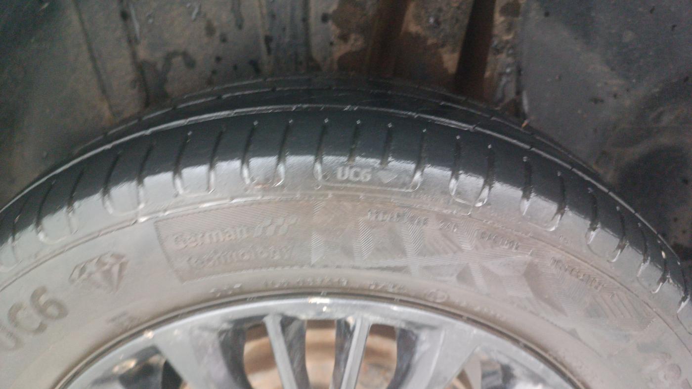 2020 Maruti XL6 ZETA AT, Petrol, Automatic, 91,026 km, Left Rear Tyre Tread