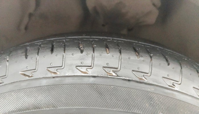 2016 Maruti Celerio ZXI AMT, Petrol, Automatic, 88,888 km, Left Front Tyre Tread