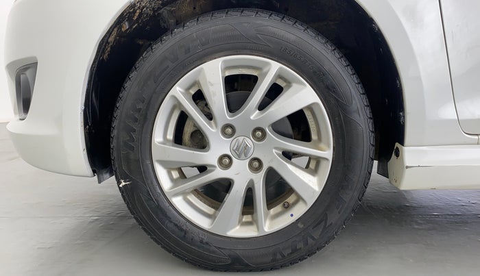 2014 Maruti Swift ZXI D, Petrol, Manual, 57,089 km, Left Front Wheel