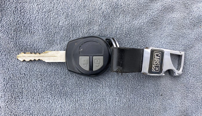 2014 Maruti Swift ZXI D, Petrol, Manual, 57,089 km, Key Close Up