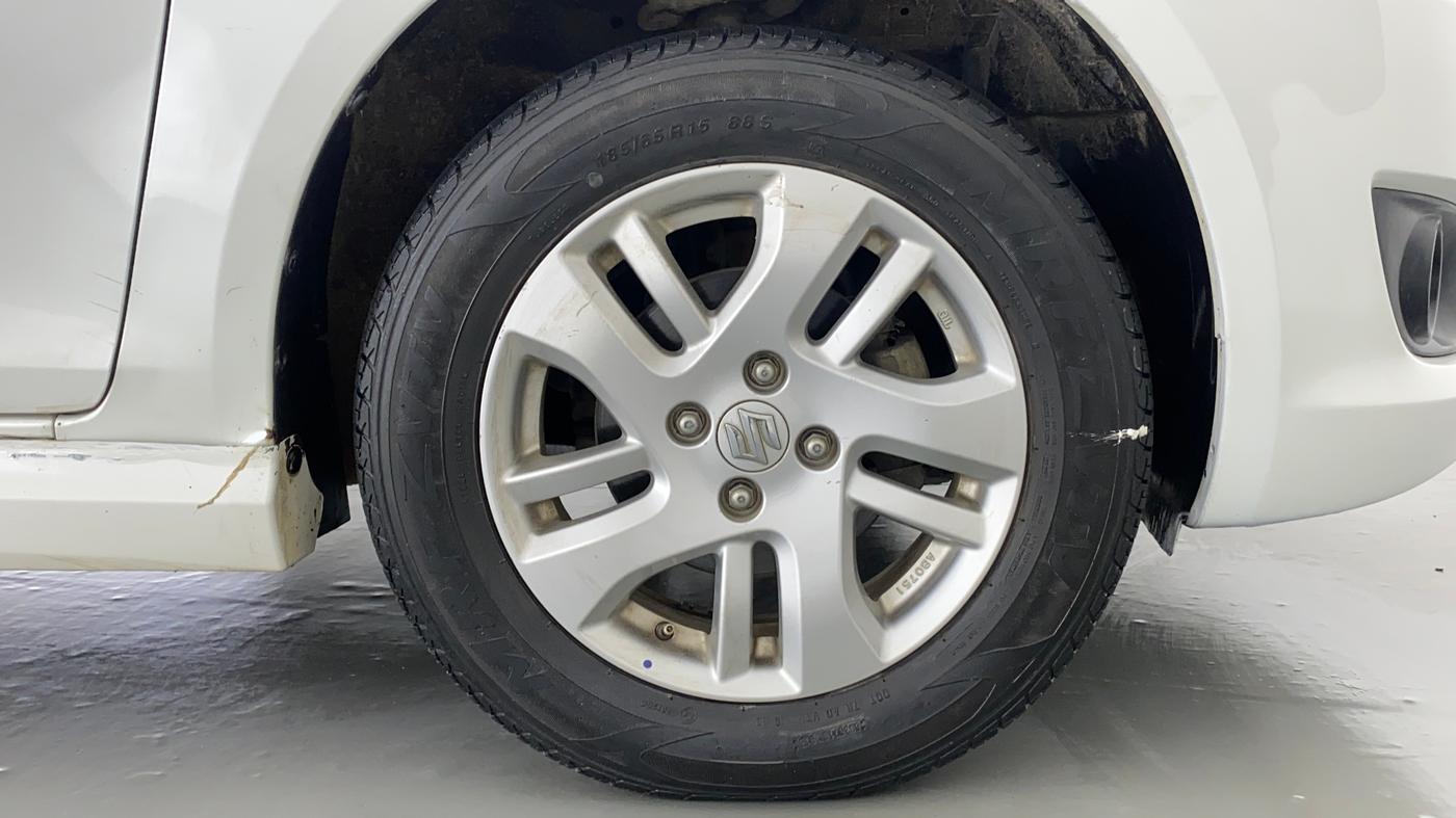 2014 Maruti Swift ZXI D, Petrol, Manual, 57,089 km, Right Front Wheel