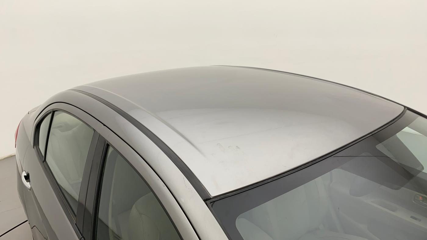 2016 Maruti Ciaz ZXI, Petrol, Manual, 1,07,298 km, Roof