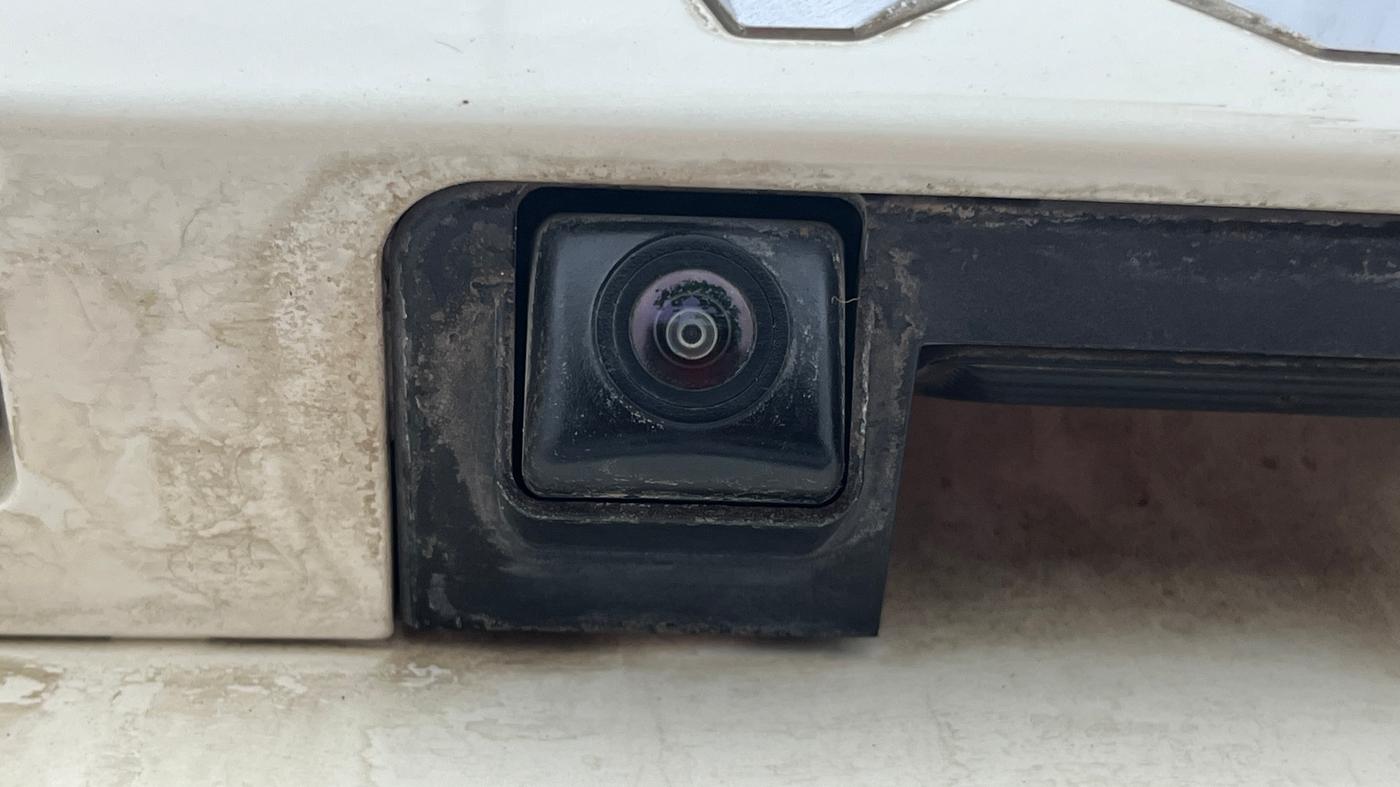 2023 Mahindra XUV300 W8 (O) 1.2 PETROL AMT, Petrol, Automatic, 44,587 km, Parking Camera