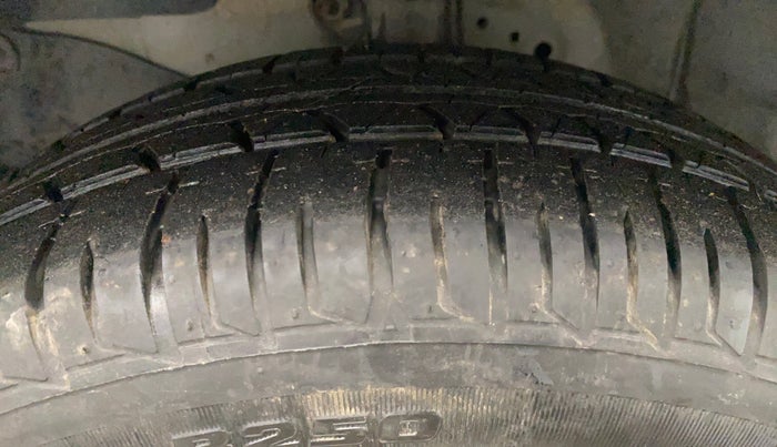 2017 Honda Amaze 1.2L I-VTEC S, Petrol, Manual, 28,471 km, Left Front Tyre Tread