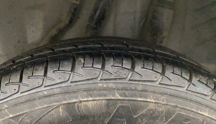 2017 Honda Amaze 1.2L I-VTEC S, Petrol, Manual, 28,471 km, Left Rear Tyre Tread