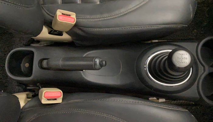 2017 Honda Amaze 1.2L I-VTEC S, Petrol, Manual, 28,471 km, Gear Lever