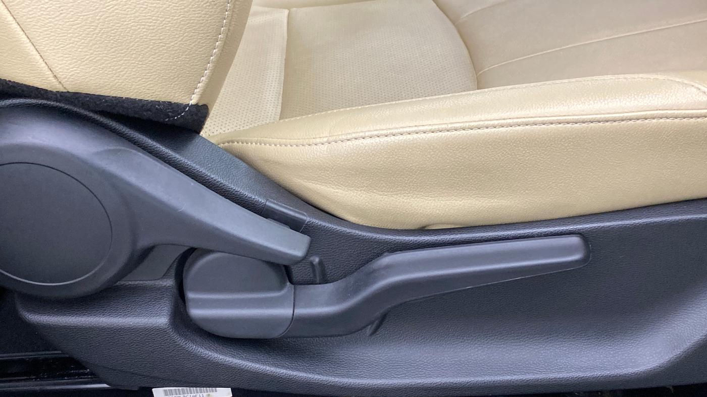 2021 Honda City ZX CVT, Petrol, Automatic, 7,739 km, Driver Side Adjustment Panel