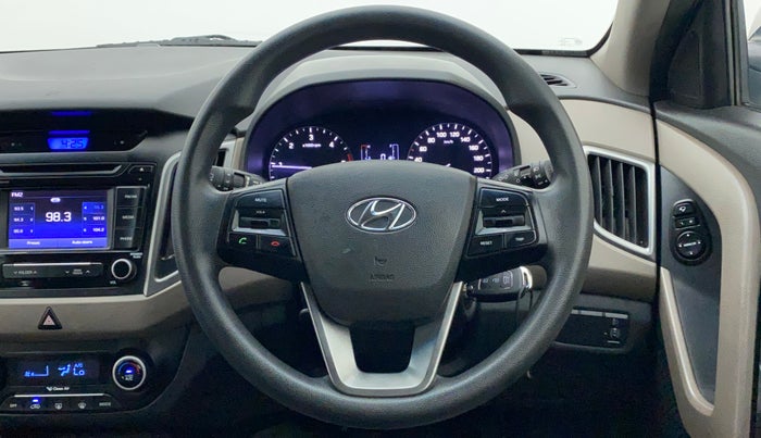 2015 Hyundai Creta SX 1.6 DIESEL, Diesel, Manual, 1,07,555 km, Steering Wheel Close Up