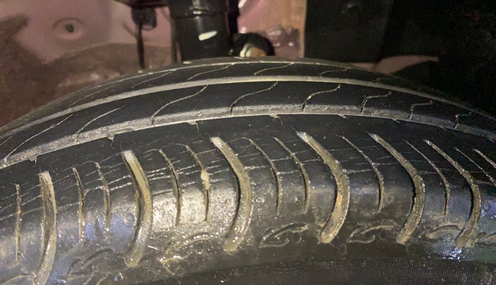 2018 Honda Amaze 1.2L I-VTEC V, Petrol, Manual, 24,633 km, Right Front Tyre Tread