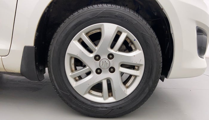 2012 Maruti Swift Dzire ZXI 1.2 BS IV, Petrol, Manual, 76,932 km, Right Front Wheel