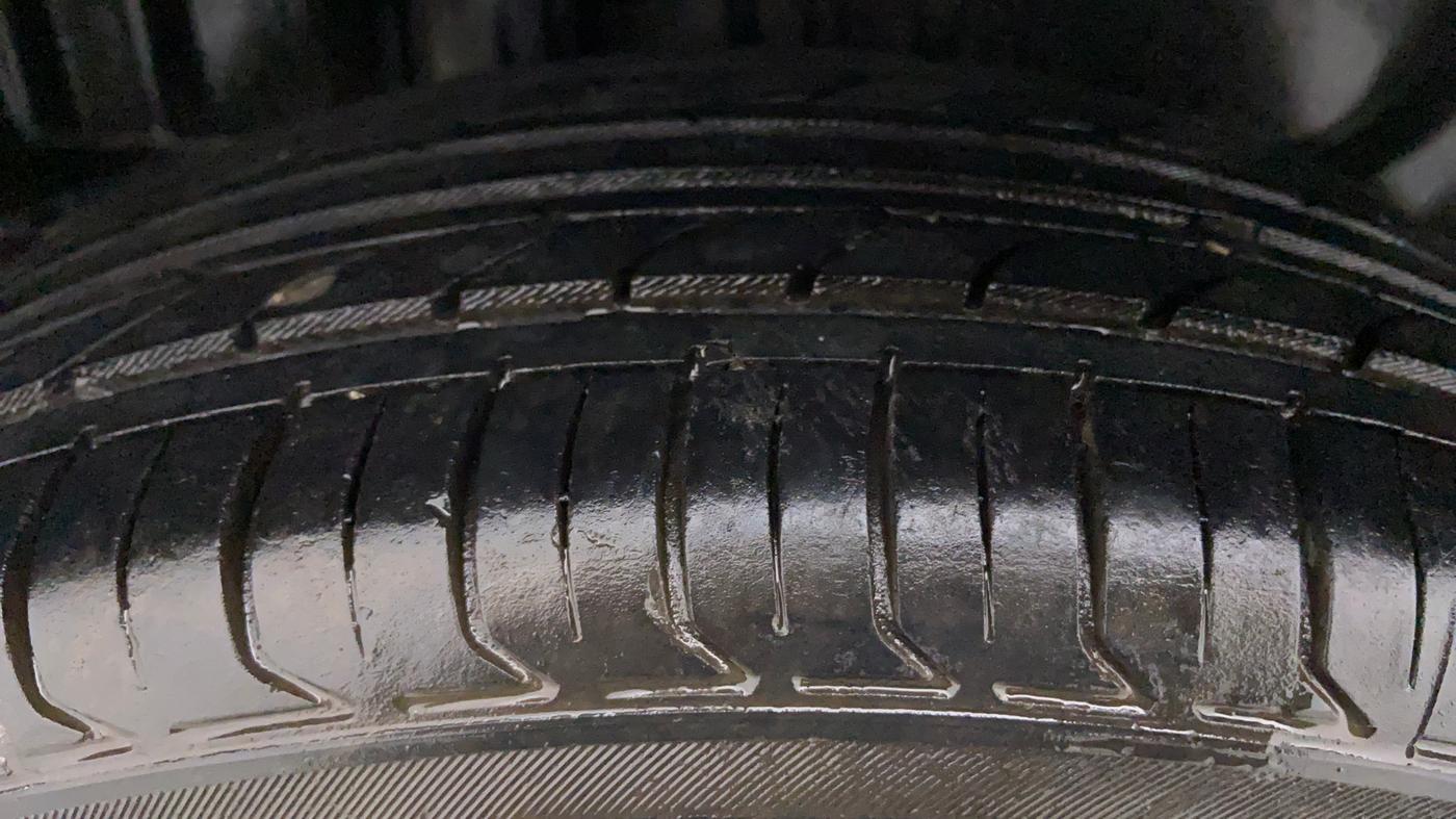 2012 Maruti Swift Dzire ZXI 1.2 BS IV, Petrol, Manual, 76,932 km, Left Front Tyre Tread