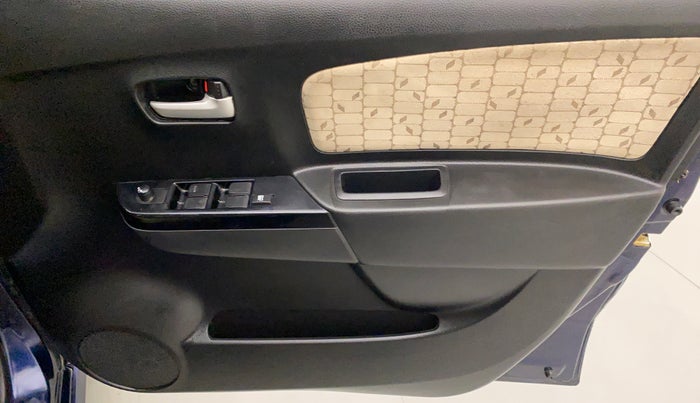 2017 Maruti Wagon R 1.0 VXI + (O) AMT, Petrol, Automatic, 29,785 km, Driver Side Door Panels Control