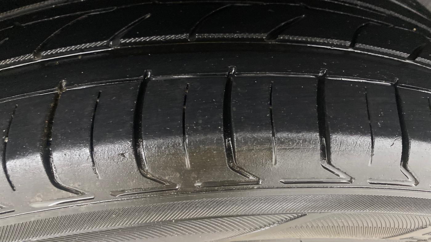 2023 Volkswagen TAIGUN GT PLUS 1.5 TSI DSG, Petrol, Automatic, 78,954 km, Left Rear Tyre Tread