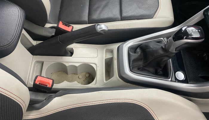 2023 Volkswagen TAIGUN GT PLUS 1.5 TSI DSG, Petrol, Automatic, 78,954 km, Gear Lever