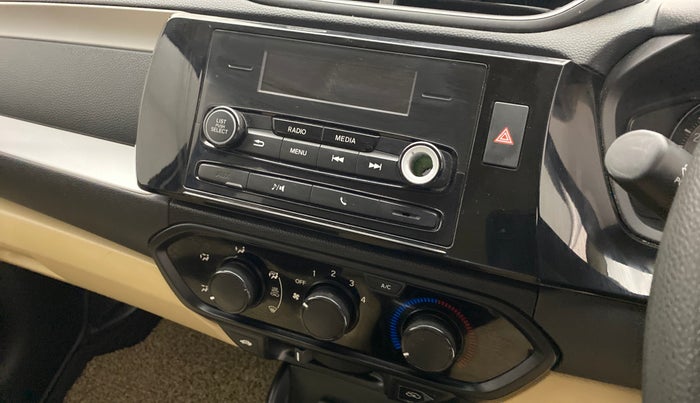 2022 Honda Amaze 1.2L I-VTEC S, Petrol, Manual, 11,081 km, Infotainment system - Button has minor damage