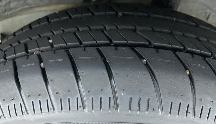 2022 Honda Amaze 1.2L I-VTEC S, Petrol, Manual, 11,081 km, Left Rear Tyre Tread