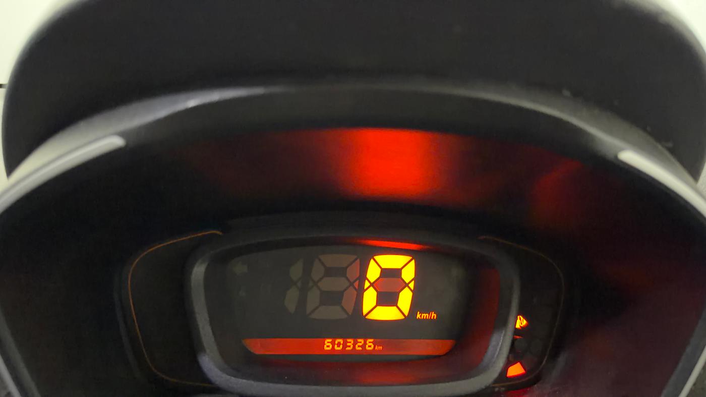 2016 Renault Kwid RXT 1.0, Petrol, Manual, 60,325 km, Odometer Image