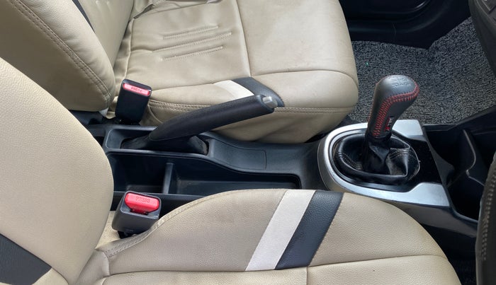 2018 Honda WR-V 1.5L I-DTEC S MT, Diesel, Manual, 1,20,044 km, Gear Lever