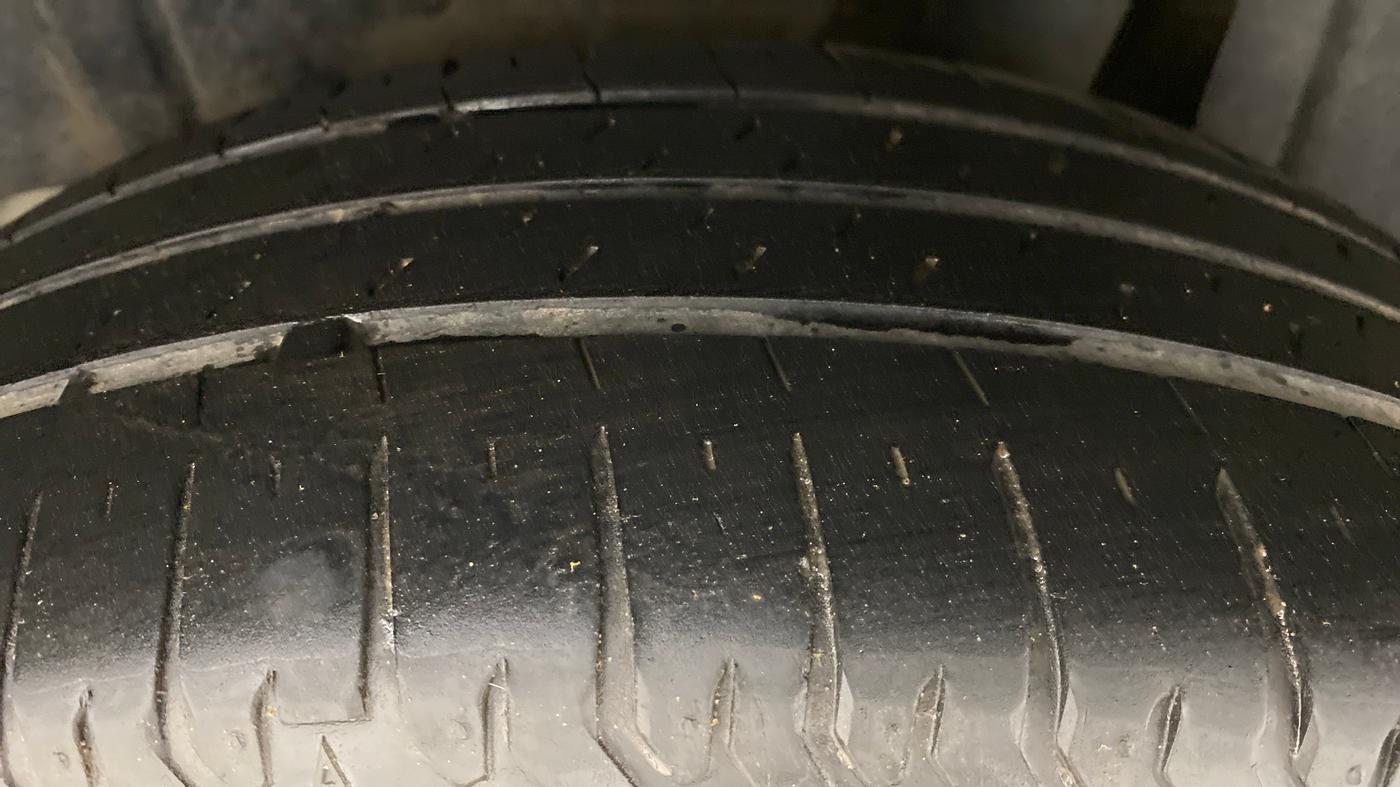 2020 Maruti Ertiga ZXI Plus SHVS, Petrol, Manual, 53,558 km, Left Rear Tyre Tread