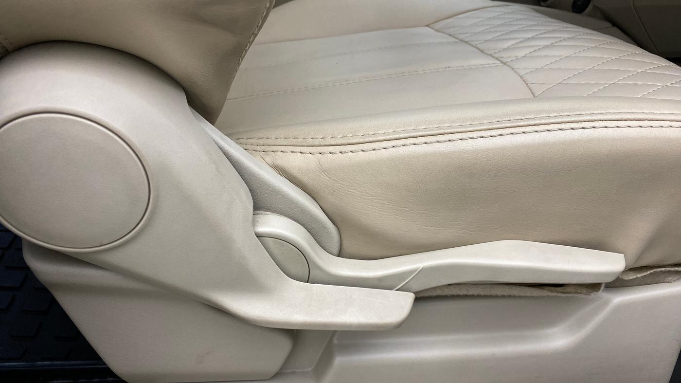 2020 Maruti Ertiga ZXI Plus SHVS, Petrol, Manual, 53,558 km, Driver Side Adjustment Panel