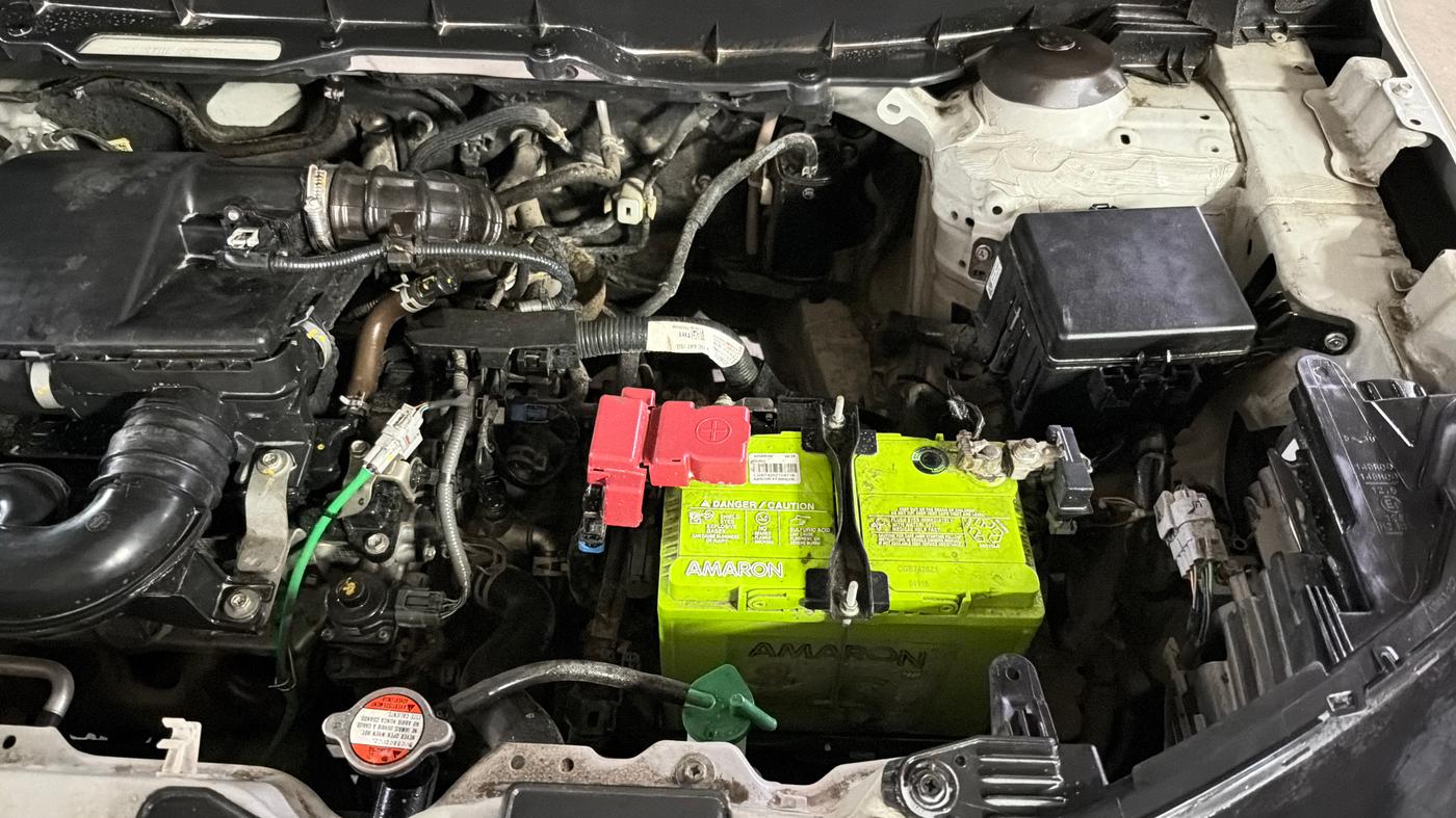 2023 Maruti BREZZA VXI AT SMART HYBRID, Petrol, Automatic, 56,120 km, Engine View - Left