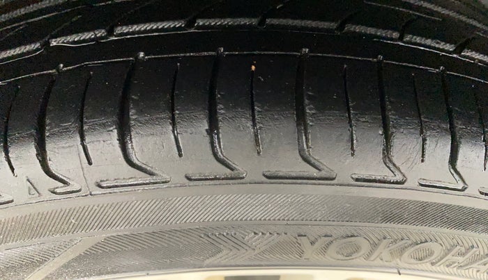 2015 Tata Zest XMS PETROL, Petrol, Manual, 63,165 km, Right Rear Tyre Tread