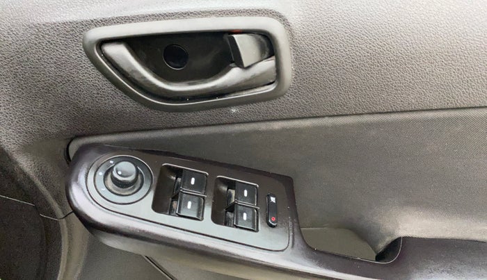2015 Tata Zest XMS PETROL, Petrol, Manual, 63,165 km, Driver Side Door Panels Control