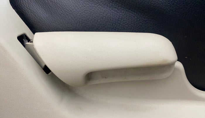 2018 Maruti Celerio ZXI, Petrol, Manual, 31,758 km, Driver Side Adjustment Panel