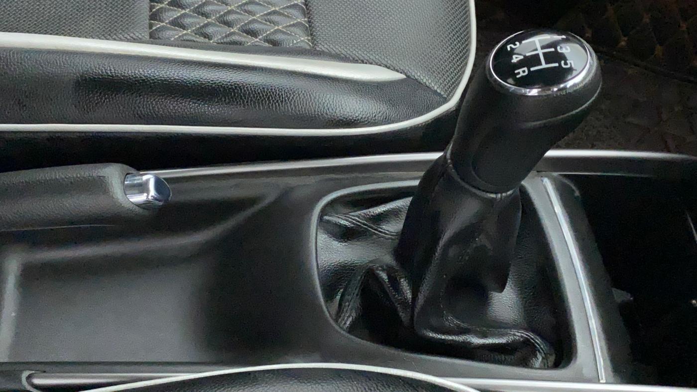 2020 Maruti Baleno ZETA PETROL 1.2, Petrol, Manual, 18,581 km, Gear Lever