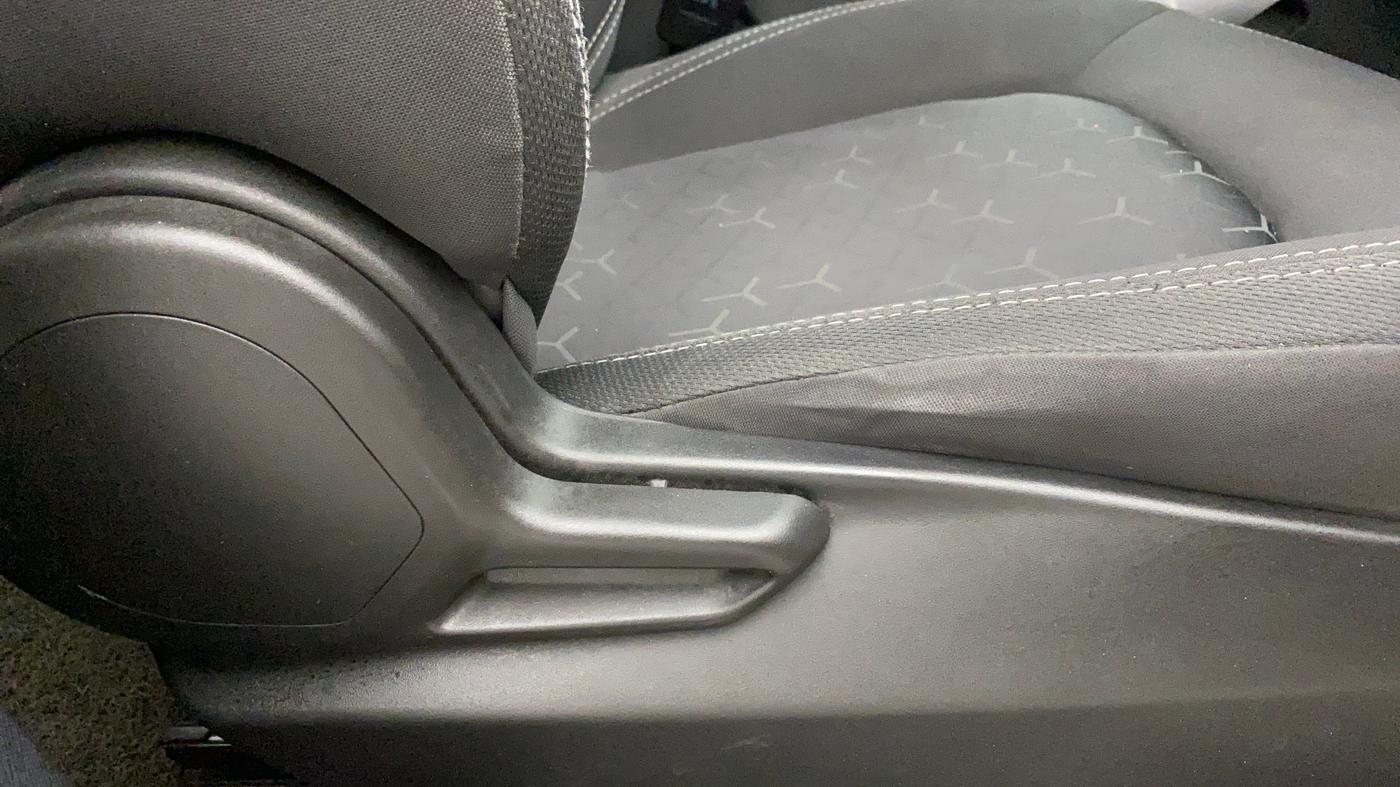 2022 Tata NEXON XM PETROL, Petrol, Manual, 31,286 km, Driver Side Adjustment Panel