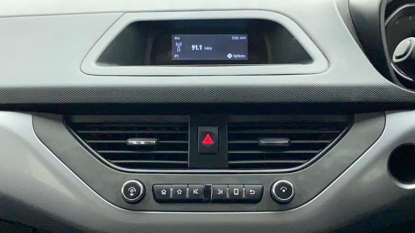 2022 Tata NEXON XM PETROL, Petrol, Manual, 31,286 km, Infotainment System