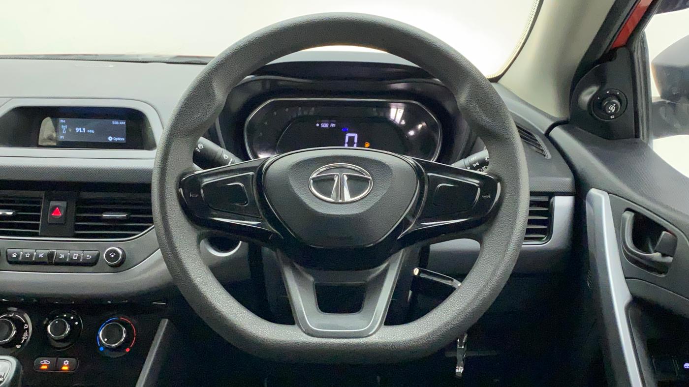 2022 Tata NEXON XM PETROL, Petrol, Manual, 31,286 km, Steering Wheel Close Up