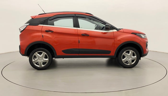 2022 Tata NEXON XM PETROL, Petrol, Manual, 31,286 km, Right Side View